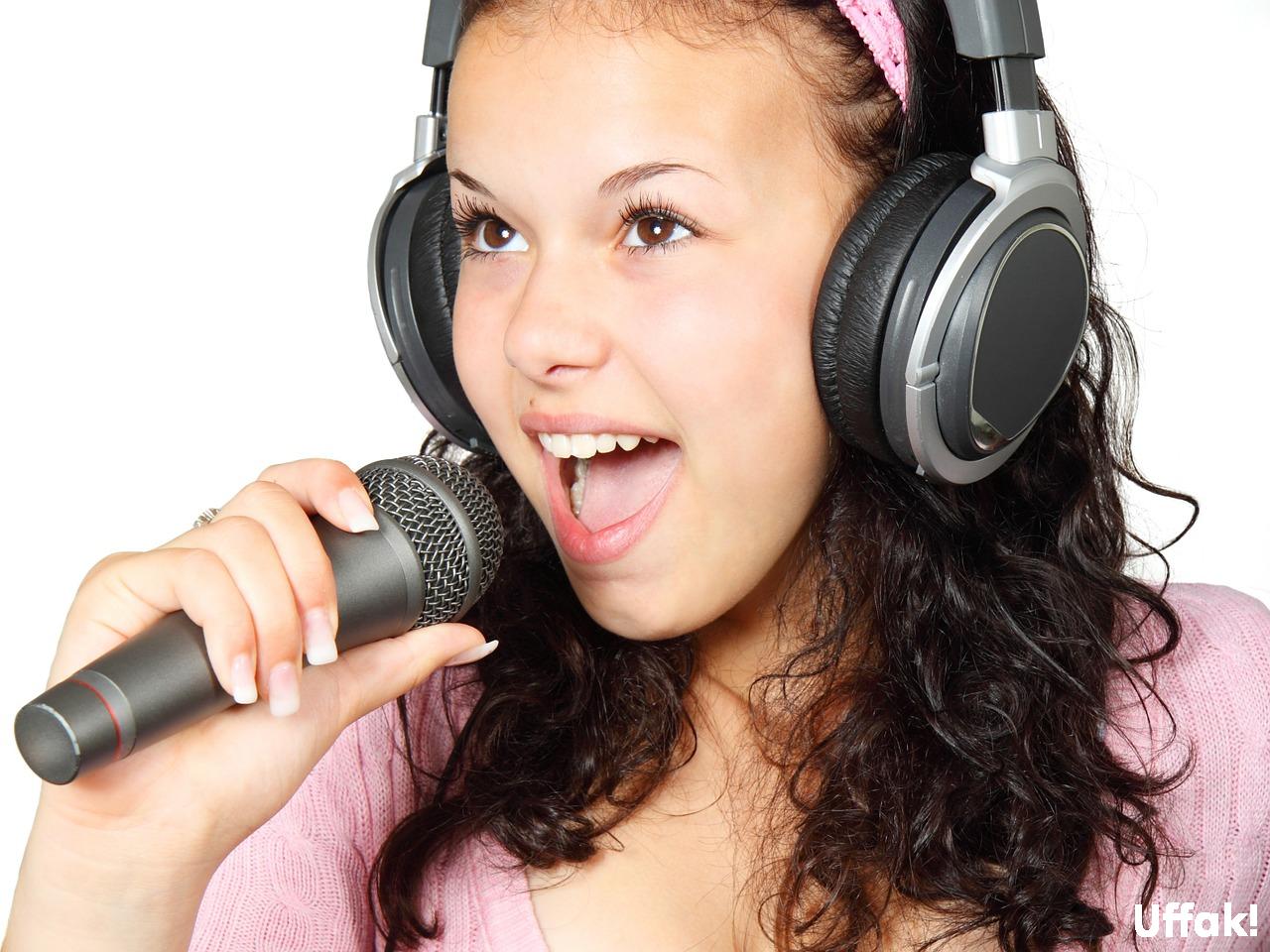 Karaoke Nedir? Karaoke Nasıl Yapılır?